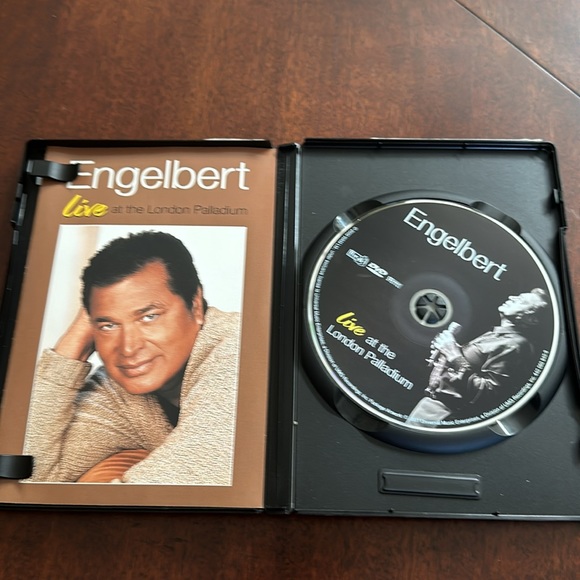 Engelbert Humperdinck LIVE at the London Palladium Concert DVD EC - Picture 4 of 5